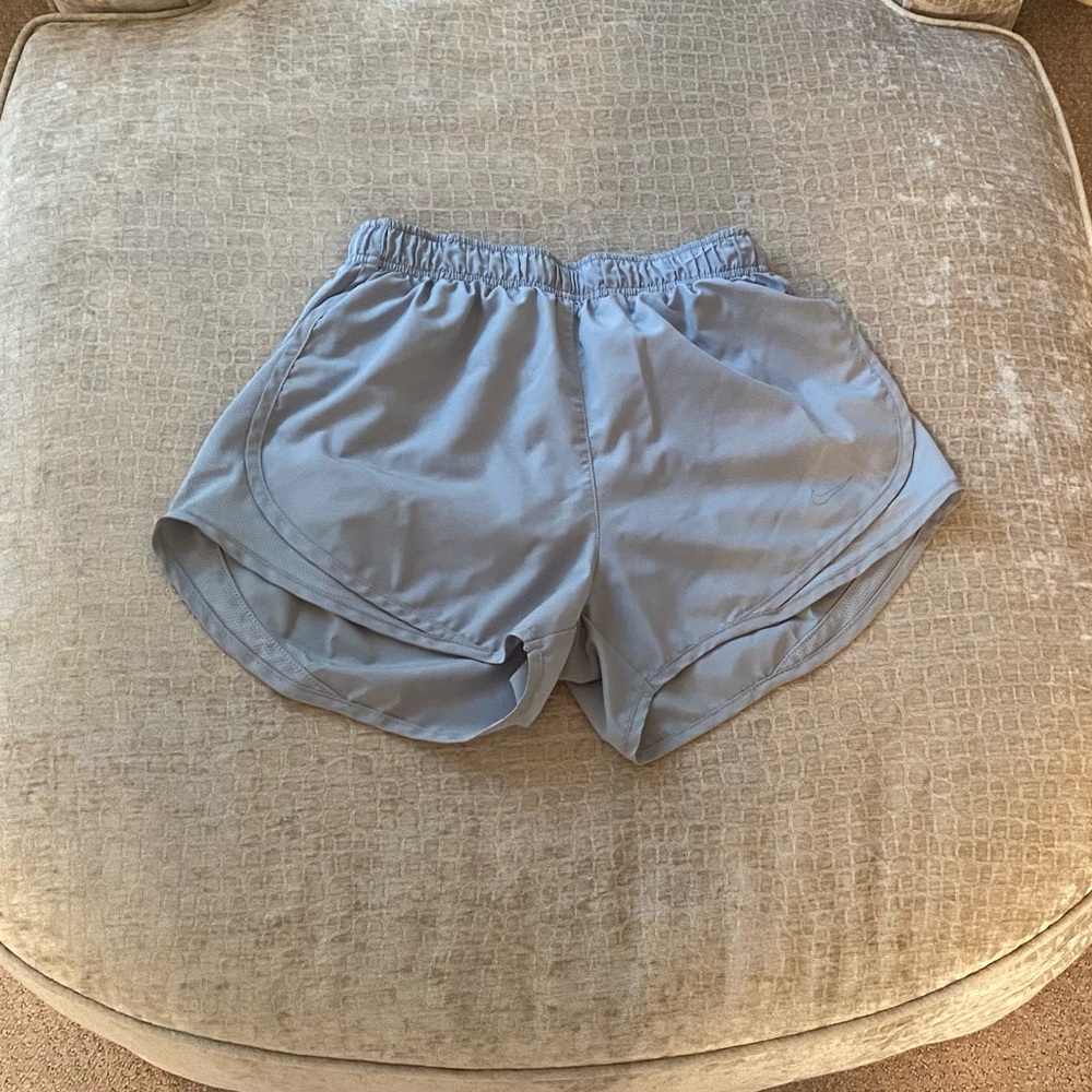 Nike Dri Fit 4” lined shorts